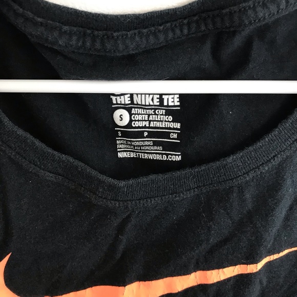 NIKE women’s small tee - Picture 3 of 4